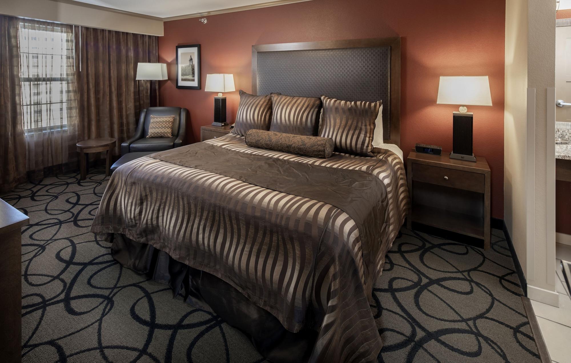 Clubhouse Hotel And Suites ปิแอร์ ภายนอก รูปภาพ